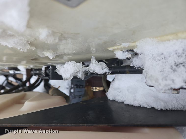 image for item EC4012 2003 Freightliner FC70 street sweeper truck