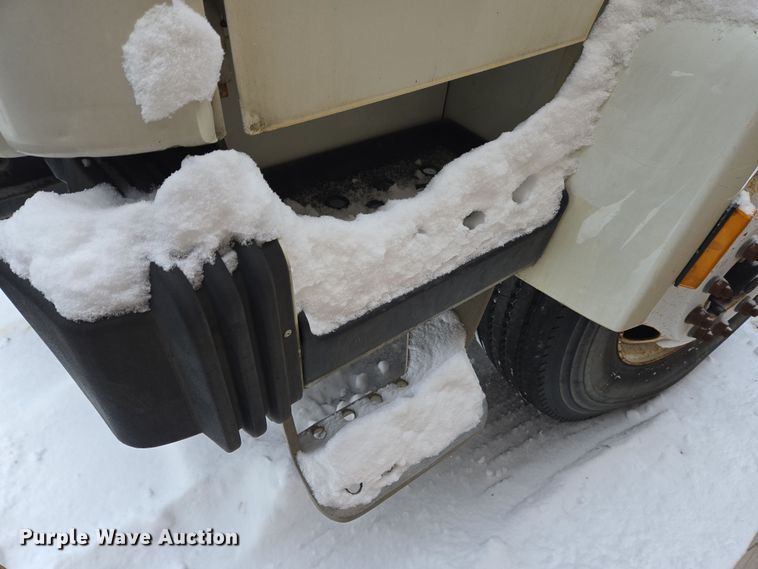 image for item EC4012 2003 Freightliner FC70 street sweeper truck