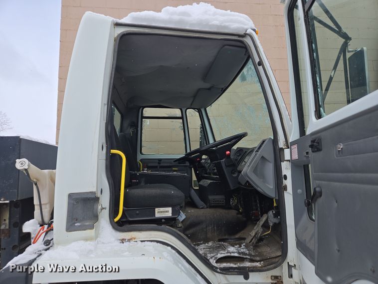 image for item EC4012 2003 Freightliner FC70 street sweeper truck