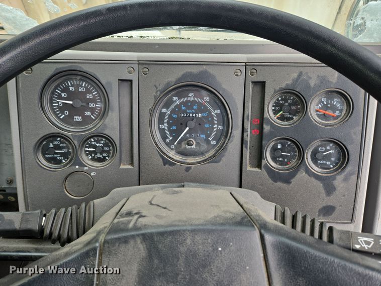 image for item EC4012 2003 Freightliner FC70 street sweeper truck