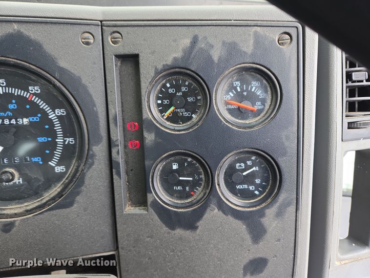 image for item EC4012 2003 Freightliner FC70 street sweeper truck