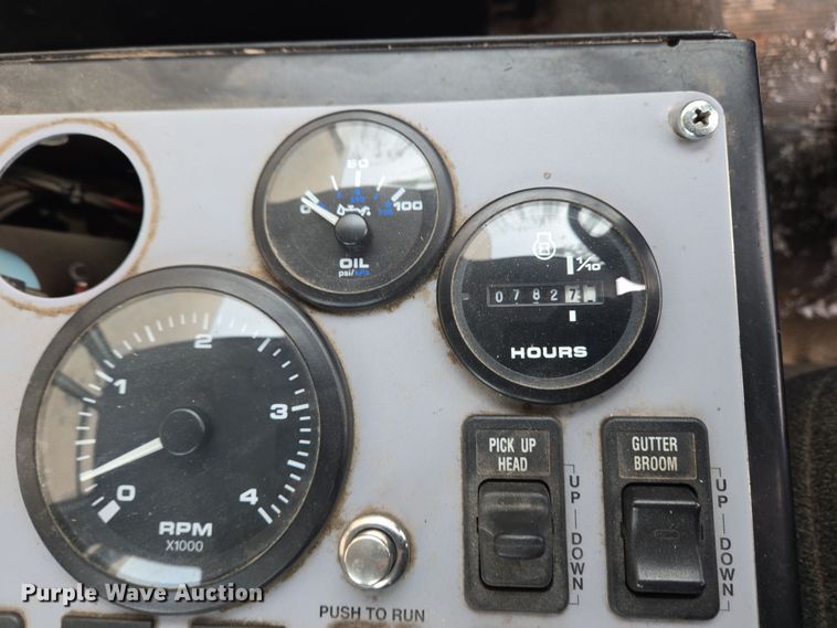 image for item EC4012 2003 Freightliner FC70 street sweeper truck