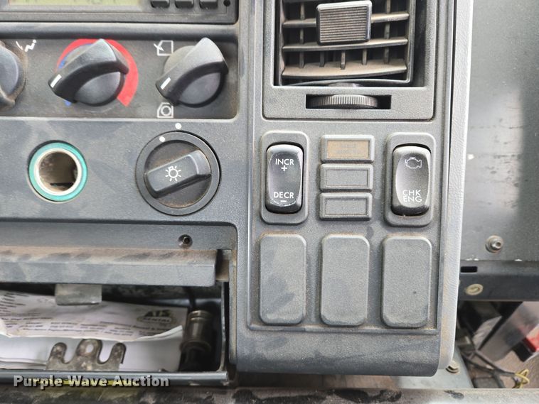 image for item EC4012 2003 Freightliner FC70 street sweeper truck