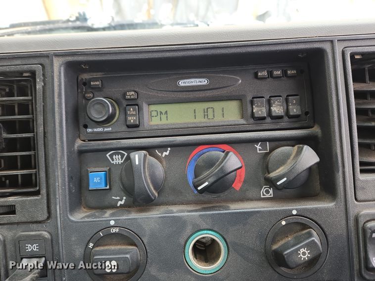 image for item EC4012 2003 Freightliner FC70 street sweeper truck