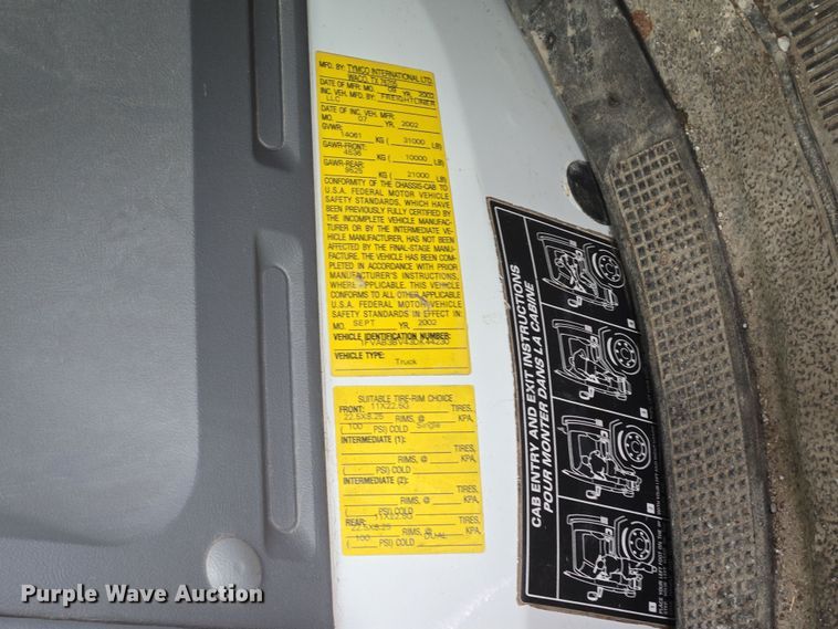 image for item EC4012 2003 Freightliner FC70 street sweeper truck