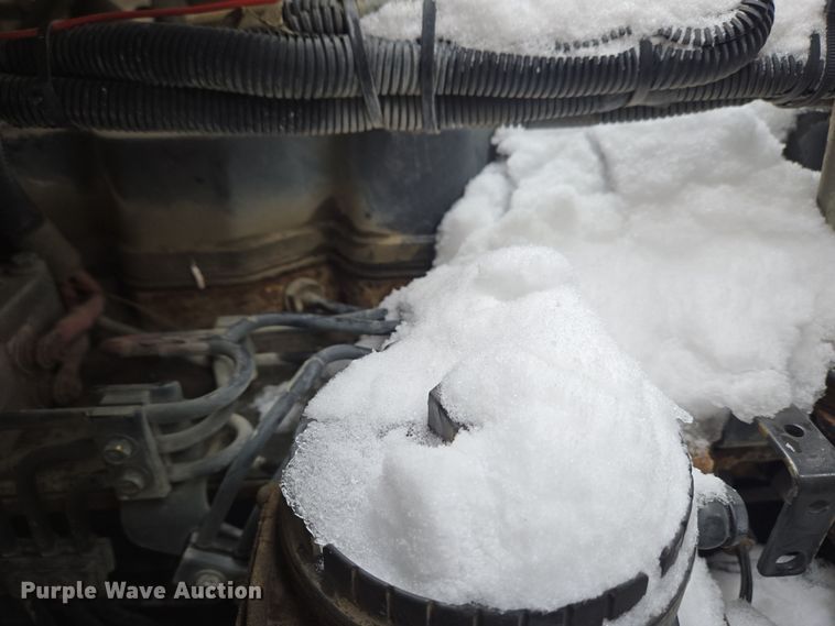 image for item EC4012 2003 Freightliner FC70 street sweeper truck