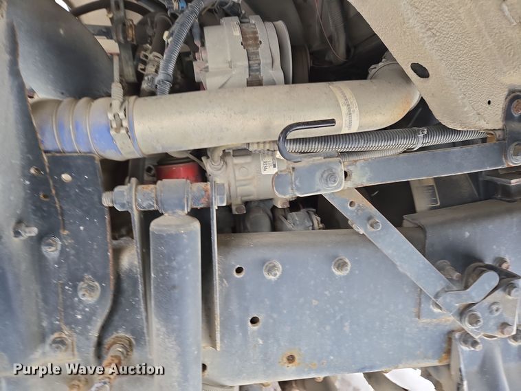 image for item EC4012 2003 Freightliner FC70 street sweeper truck