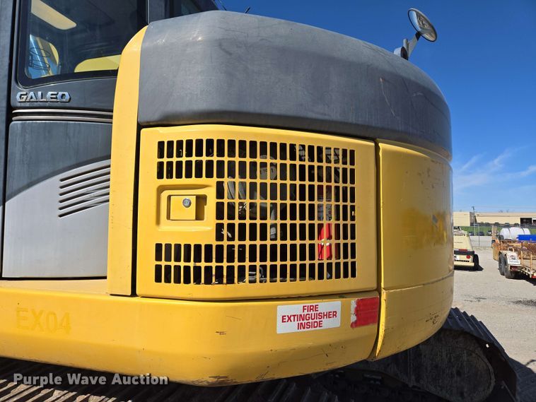 image for item EC4199 2008 Komatsu PC228USLC-3E0 excavator