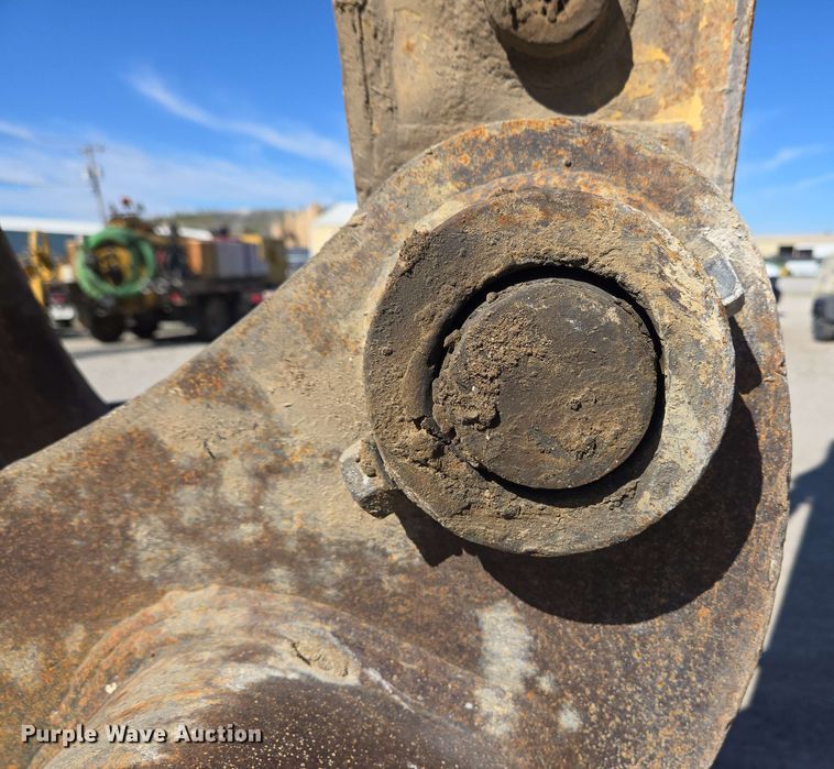 image for item EC4199 2008 Komatsu PC228USLC-3E0 excavator