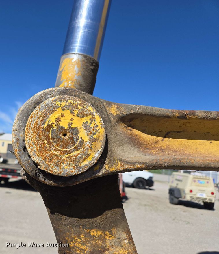 image for item EC4199 2008 Komatsu PC228USLC-3E0 excavator