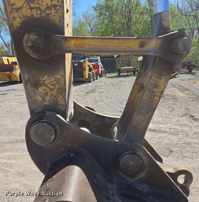 image for item EC4199 2008 Komatsu PC228USLC-3E0 excavator