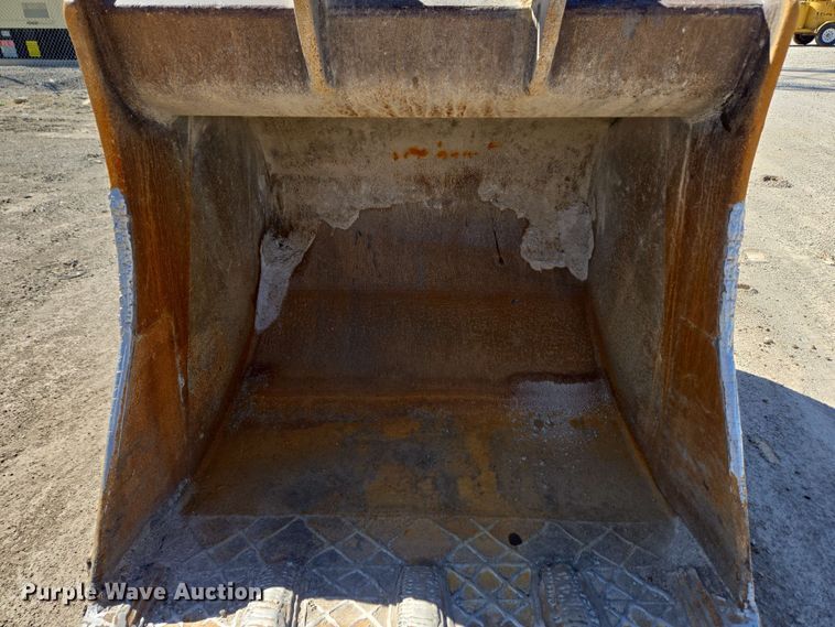 image for item EC4199 2008 Komatsu PC228USLC-3E0 excavator