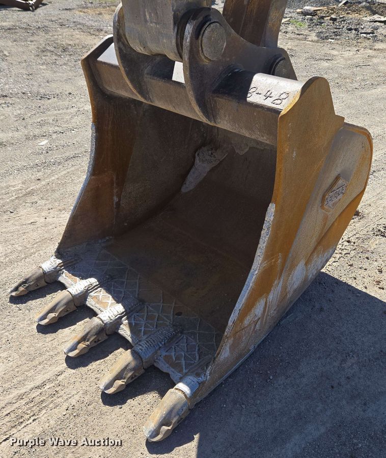 image for item EC4199 2008 Komatsu PC228USLC-3E0 excavator