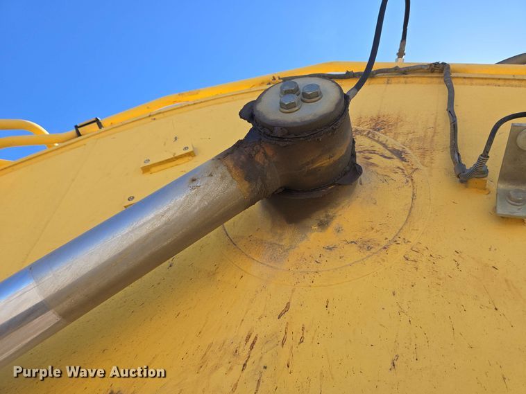 image for item EC4199 2008 Komatsu PC228USLC-3E0 excavator