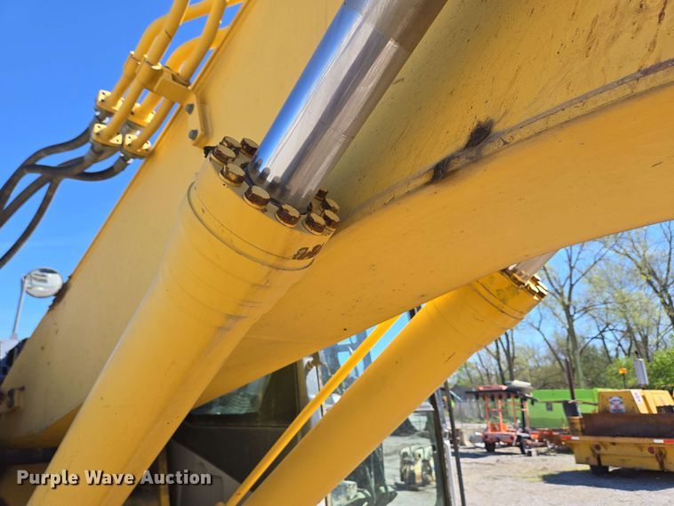 image for item EC4199 2008 Komatsu PC228USLC-3E0 excavator