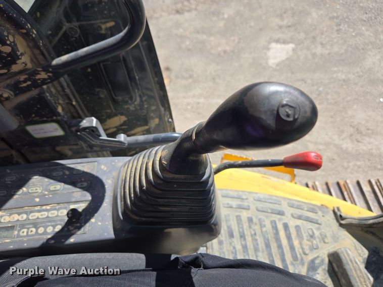 image for item EC4199 2008 Komatsu PC228USLC-3E0 excavator