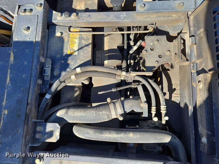 image for item EC4199 2008 Komatsu PC228USLC-3E0 excavator