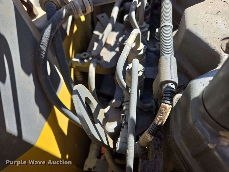 image for item EC4199 2008 Komatsu PC228USLC-3E0 excavator