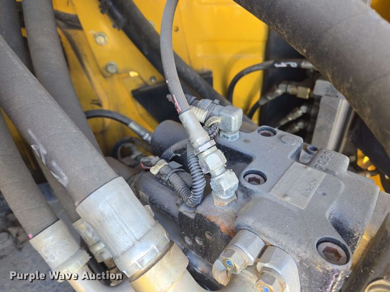 image for item EC4200 2009 Kobelco SK-140SRLC excavator