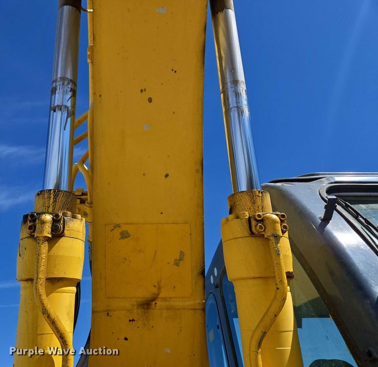 image for item EC4200 2009 Kobelco SK-140SRLC excavator