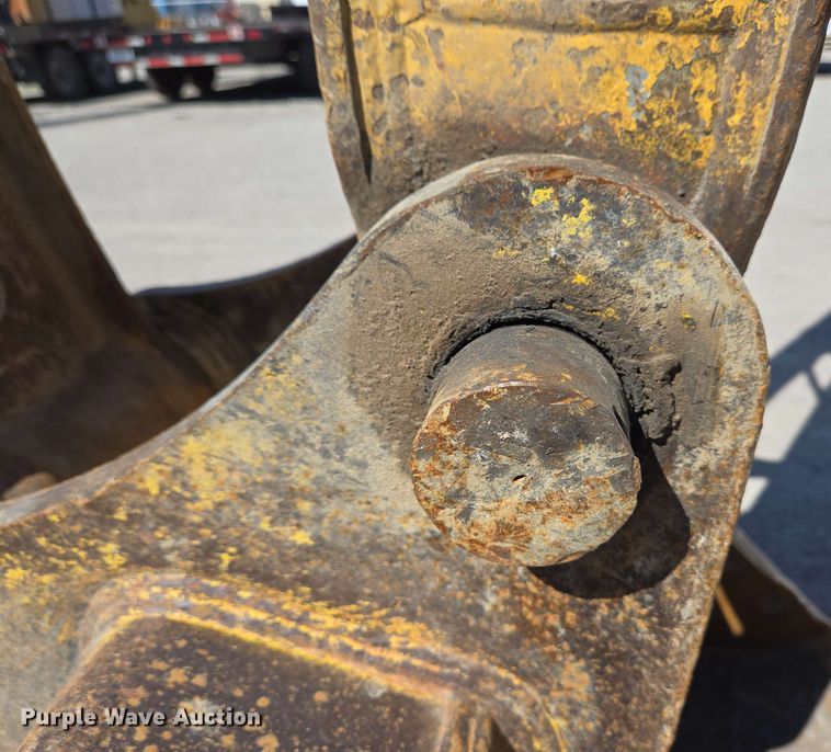 image for item EC4200 2009 Kobelco SK-140SRLC excavator