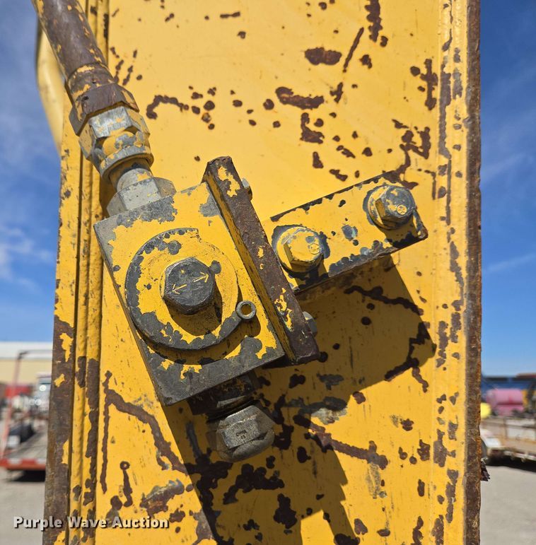 image for item EC4200 2009 Kobelco SK-140SRLC excavator