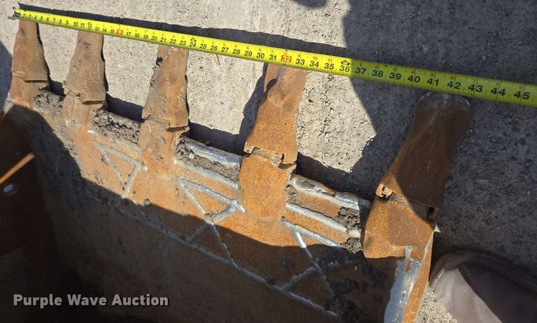 image for item EC4200 2009 Kobelco SK-140SRLC excavator