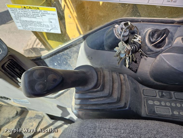 image for item EC4200 2009 Kobelco SK-140SRLC excavator