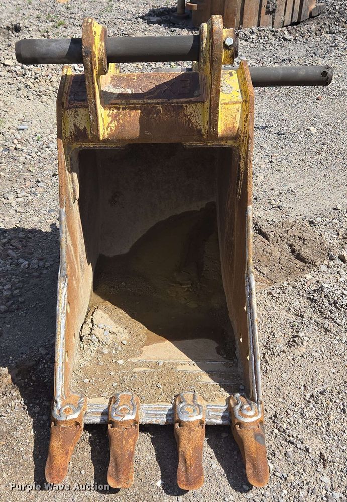 image for item EC4200 2009 Kobelco SK-140SRLC excavator