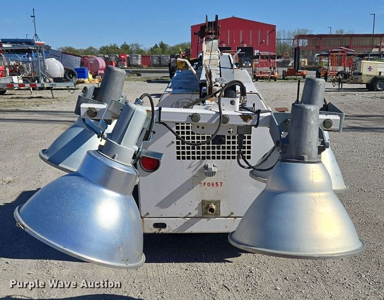 image for item EC4202 2002 Bobcat Daylight light plant