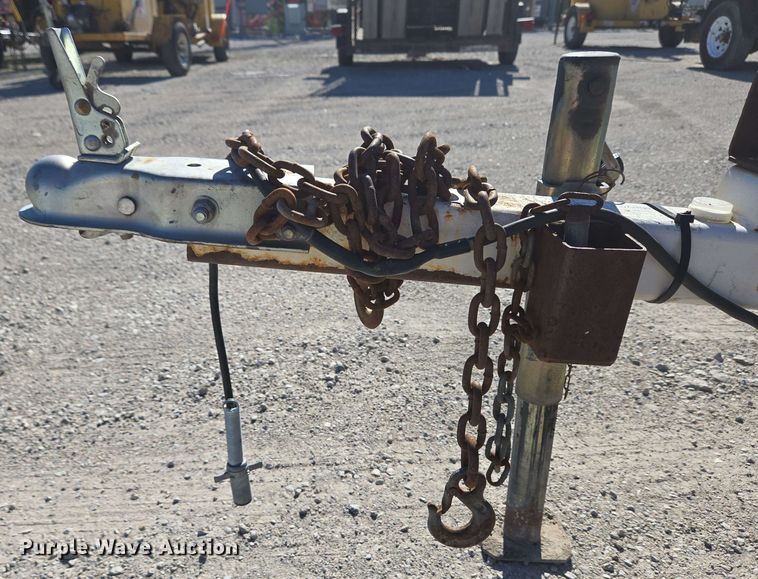 image for item EC4202 2002 Bobcat Daylight light plant