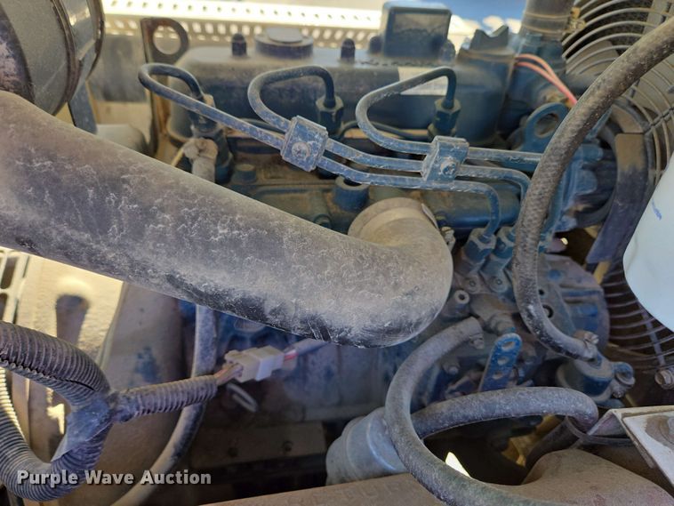 image for item EC4202 2002 Bobcat Daylight light plant