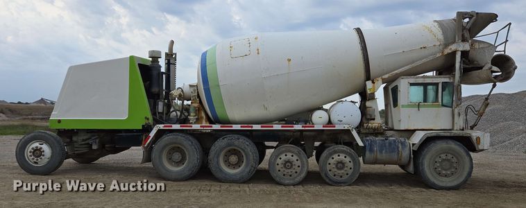 image for item EC4204 2019 Indiana Phoenix INC Mixer ready mix truck