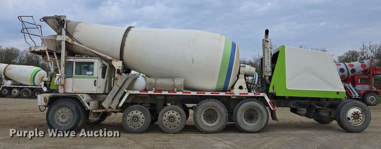 image for item EC4204 2019 Indiana Phoenix INC Mixer ready mix truck