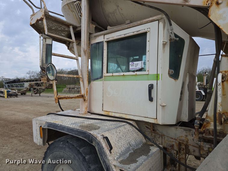 image for item EC4204 2019 Indiana Phoenix INC Mixer ready mix truck