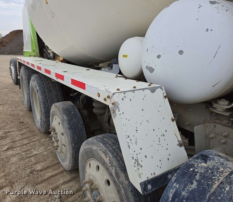 image for item EC4204 2019 Indiana Phoenix INC Mixer ready mix truck