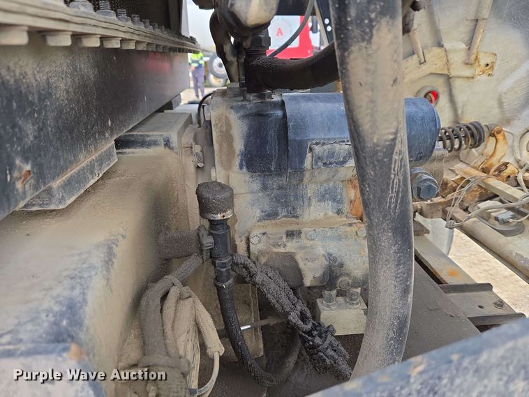 image for item EC4204 2019 Indiana Phoenix INC Mixer ready mix truck