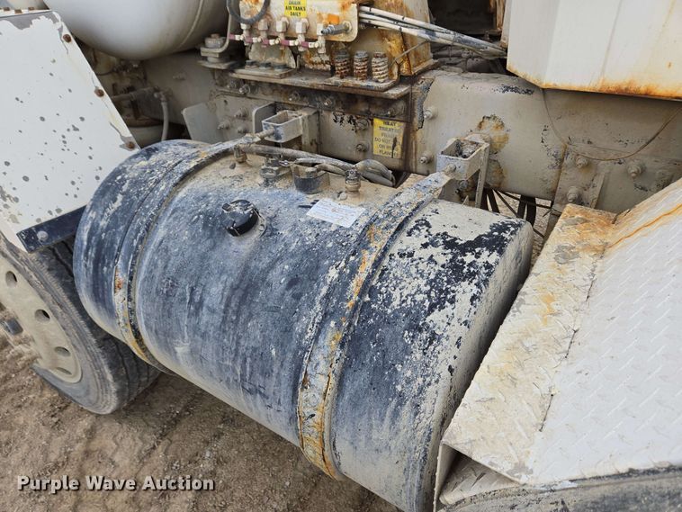 image for item EC4204 2019 Indiana Phoenix INC Mixer ready mix truck