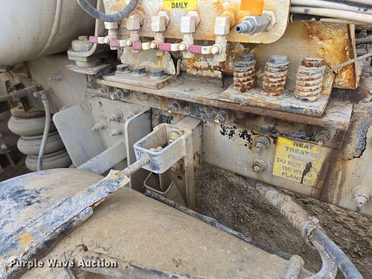 image for item EC4204 2019 Indiana Phoenix INC Mixer ready mix truck