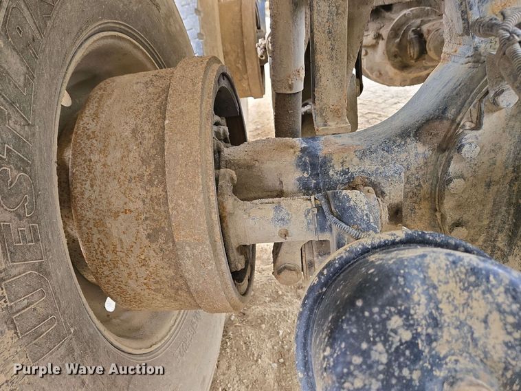 image for item EC4204 2019 Indiana Phoenix INC Mixer ready mix truck