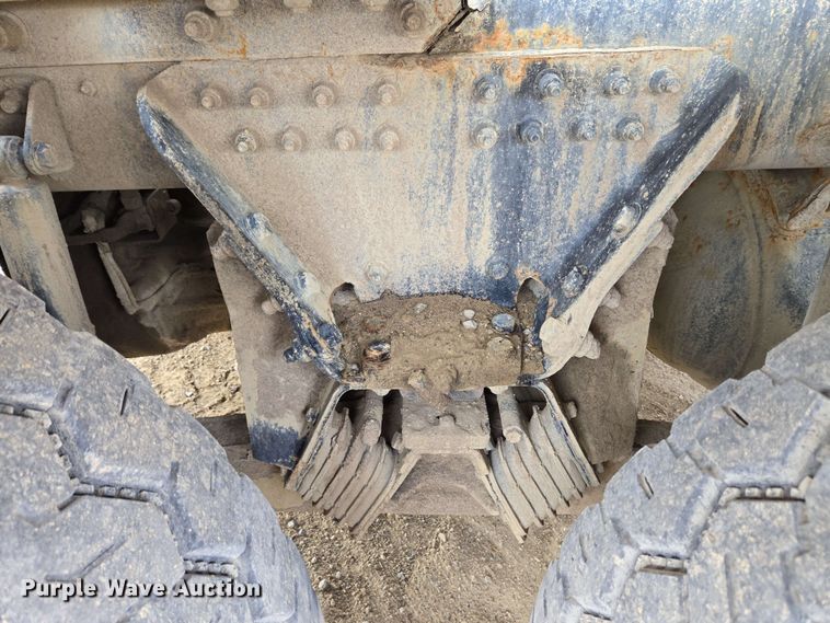 image for item EC4204 2019 Indiana Phoenix INC Mixer ready mix truck