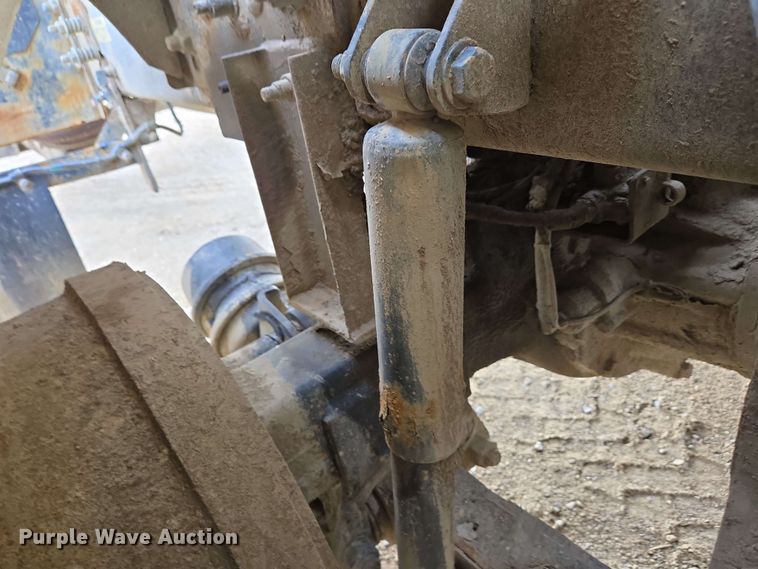 image for item EC4204 2019 Indiana Phoenix INC Mixer ready mix truck