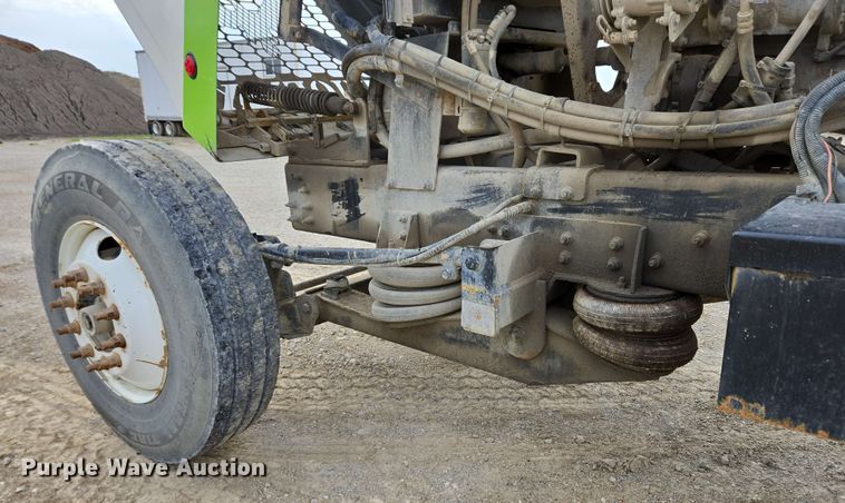 image for item EC4204 2019 Indiana Phoenix INC Mixer ready mix truck