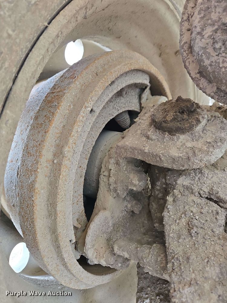 image for item EC4204 2019 Indiana Phoenix INC Mixer ready mix truck