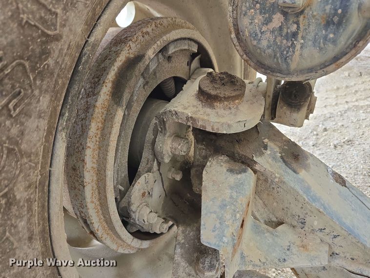 image for item EC4204 2019 Indiana Phoenix INC Mixer ready mix truck