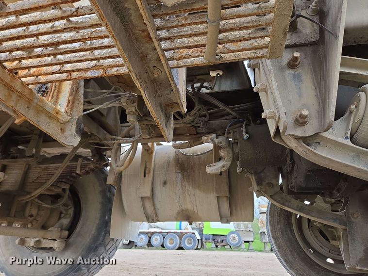 image for item EC4204 2019 Indiana Phoenix INC Mixer ready mix truck