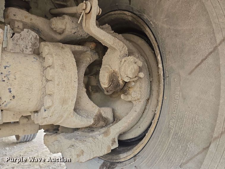 image for item EC4204 2019 Indiana Phoenix INC Mixer ready mix truck