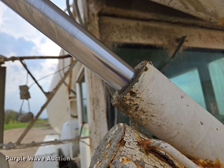 image for item EC4204 2019 Indiana Phoenix INC Mixer ready mix truck