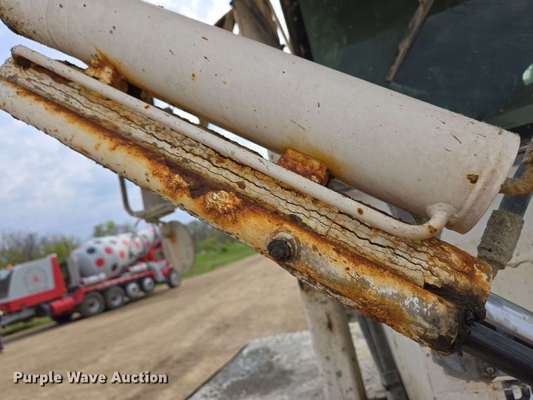 image for item EC4204 2019 Indiana Phoenix INC Mixer ready mix truck