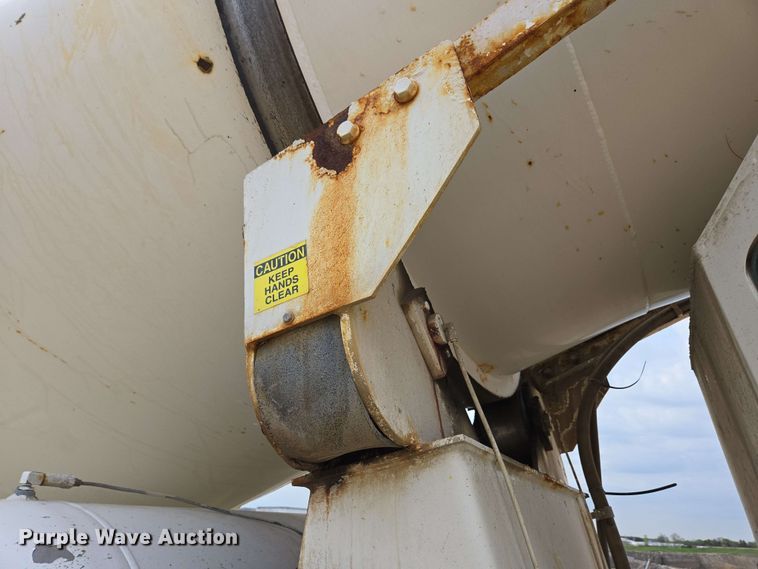 image for item EC4204 2019 Indiana Phoenix INC Mixer ready mix truck